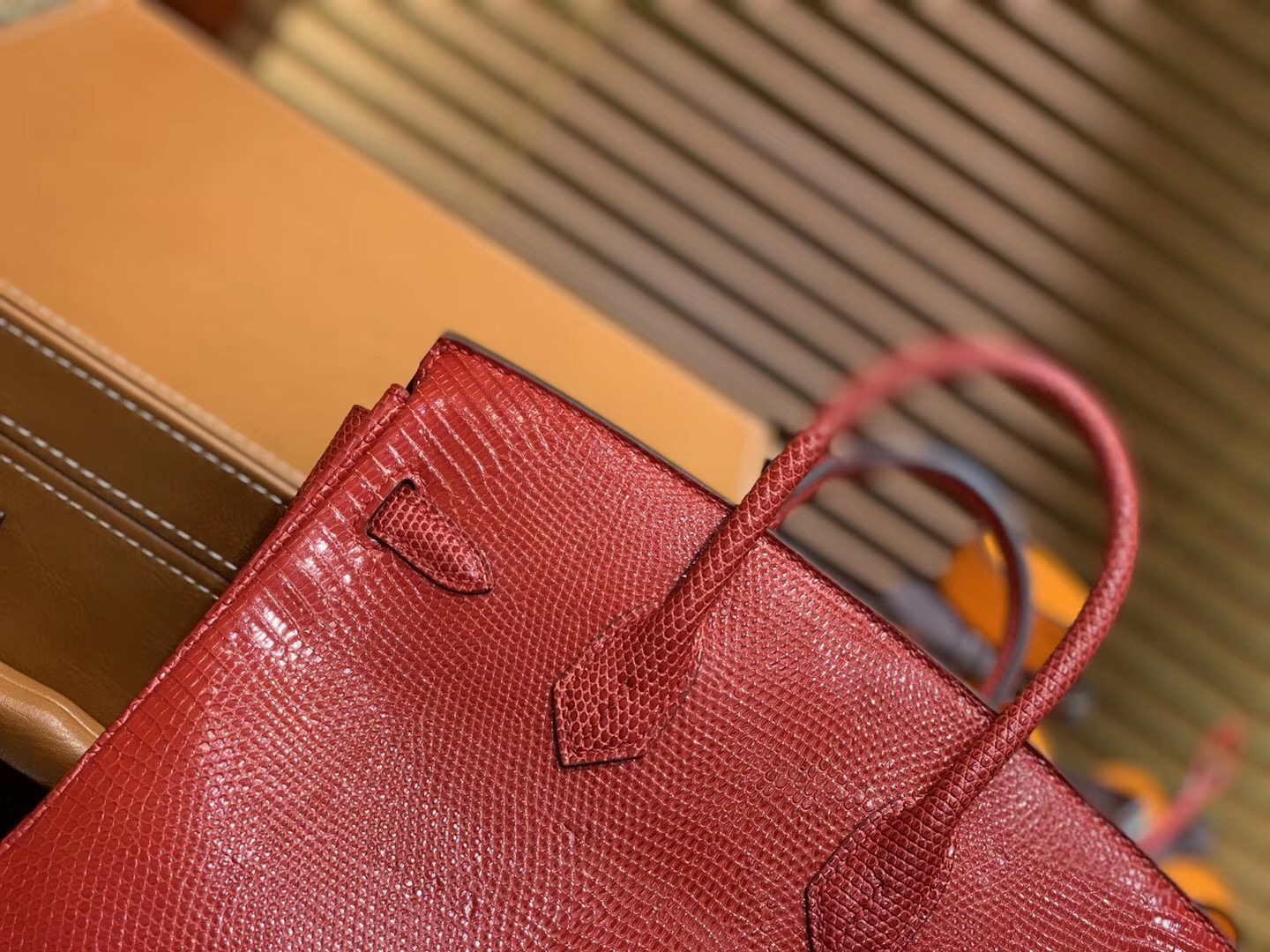 Hermès（爱马仕）Birkin铂金包 大红 南非鱼野生蜥蜴皮 原版蜜蜡线 金扣 25cm