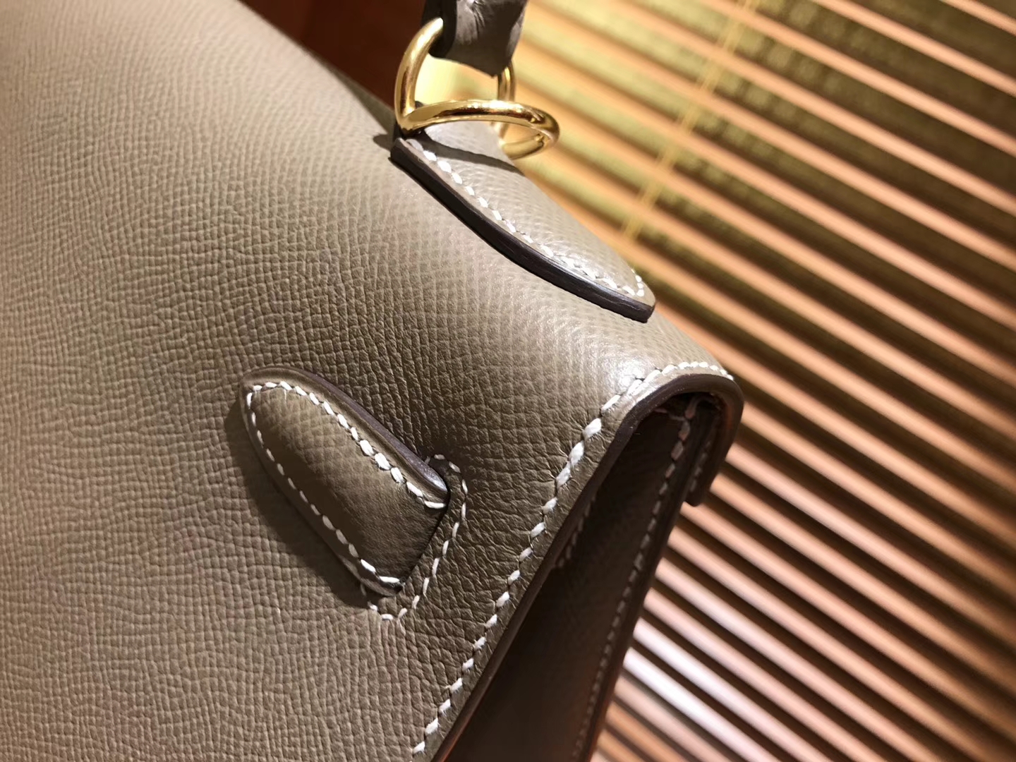 Hermès（爱马仕）Kelly 28(凯莉包) 大象灰 德国进口 掌纹牛皮 原版蜜蜡线 全手工缝制