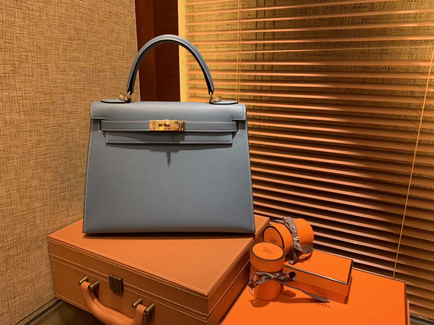 Hermès（爱马仕）Kelly 28(凯莉包) 牛仔蓝 德国进口 掌纹牛皮 原版蜜蜡线 全手工缝制