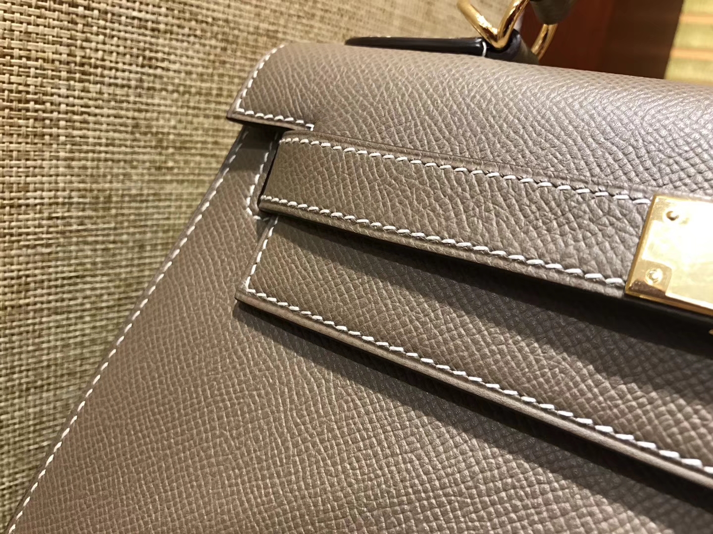 Hermès（爱马仕）Kelly 28(凯莉包) 大象灰 德国进口 掌纹牛皮 原版蜜蜡线 全手工缝制