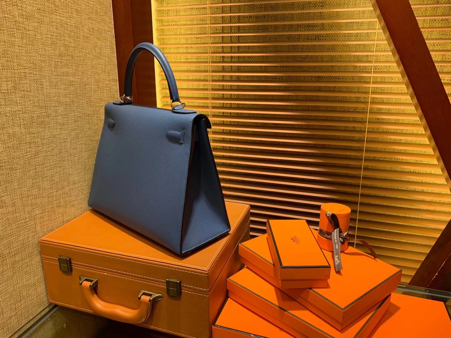 Hermès（爱马仕）Kelly 28(凯莉包) 玛瑙蓝 德国进口 掌纹牛皮 原版蜜蜡线 全手工缝制