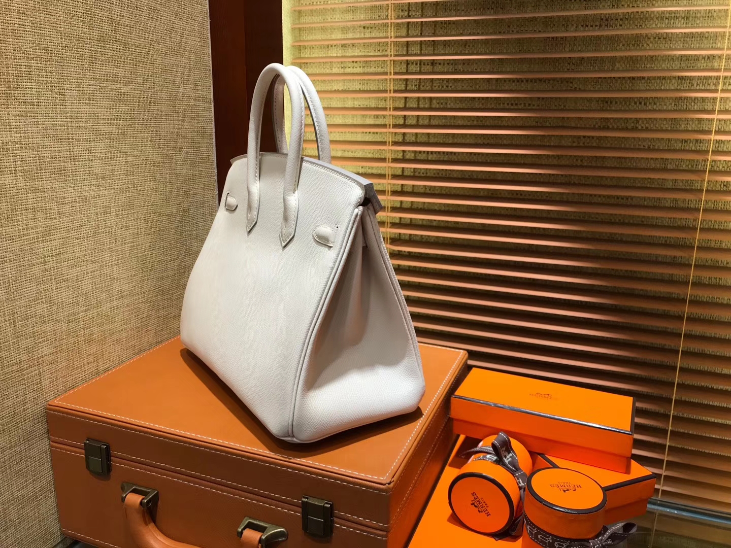 Hermès（爱马仕）Birkin 25cm ( 铂金包) 掌纹牛皮 奶昔白 原版蜜蜡线 全手工缝制