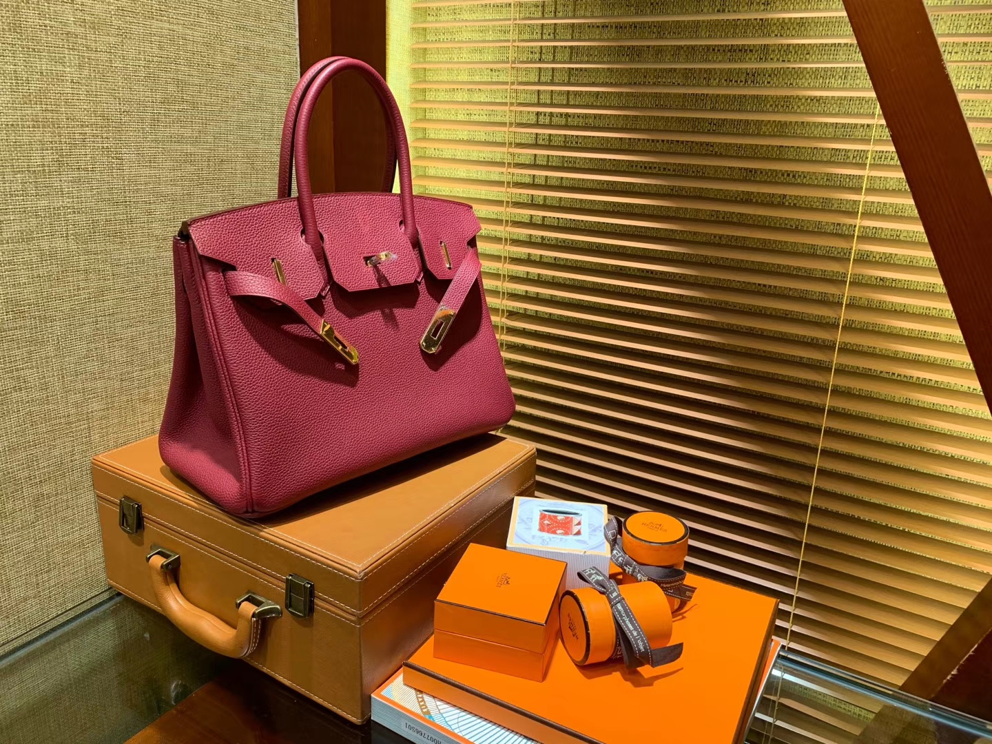 Hermès（爱马仕）Birkin 30cm ( 铂金包) Togo小牛皮 石榴红 原版蜜蜡线 全手工缝制
