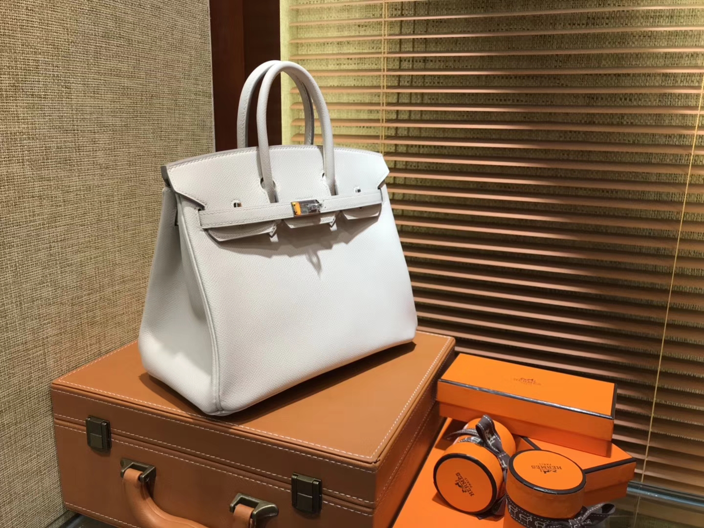 Hermès（爱马仕）Birkin 25cm ( 铂金包) 掌纹牛皮 奶昔白 原版蜜蜡线 全手工缝制