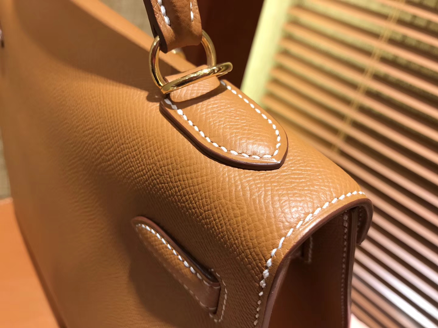 Hermès（爱马仕）Kelly 25，28，32(凯莉包) 金棕色 德国进口 掌纹牛皮 原版蜜蜡线 全手工缝制