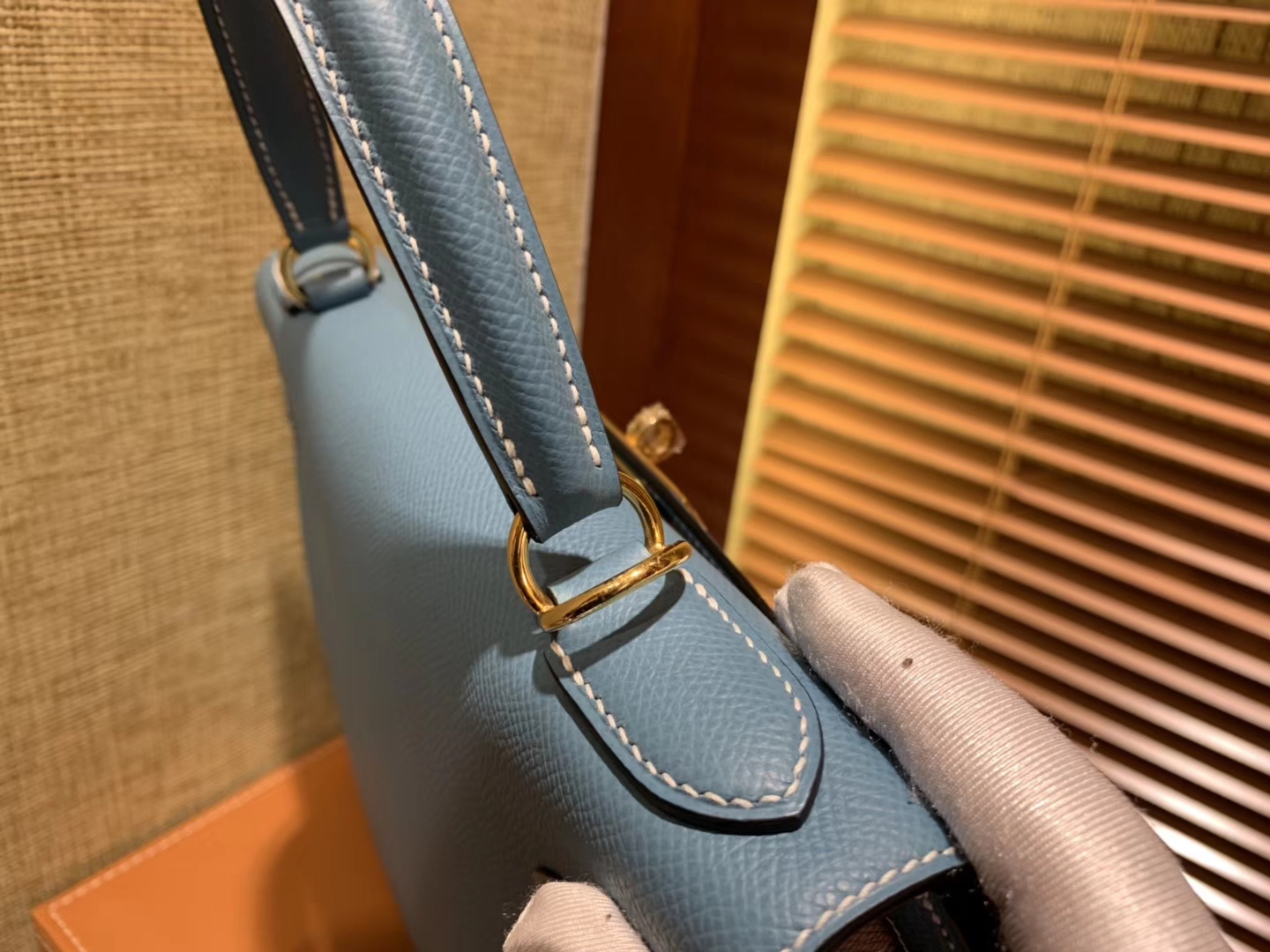 Hermès（爱马仕）Kelly 28(凯莉包) 牛仔蓝 德国进口 掌纹牛皮 原版蜜蜡线 全手工缝制