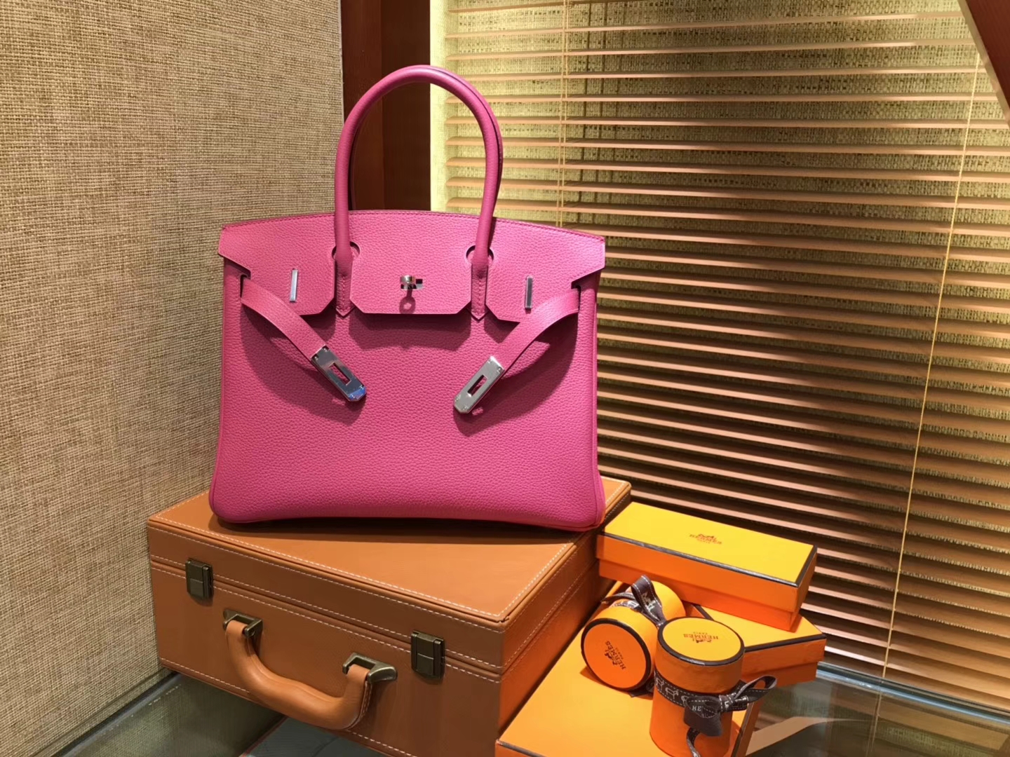 Hermès（爱马仕）Birkin 30cm ( 铂金包) Togo小牛皮 玉兰粉 原版蜜蜡线 全手工缝制