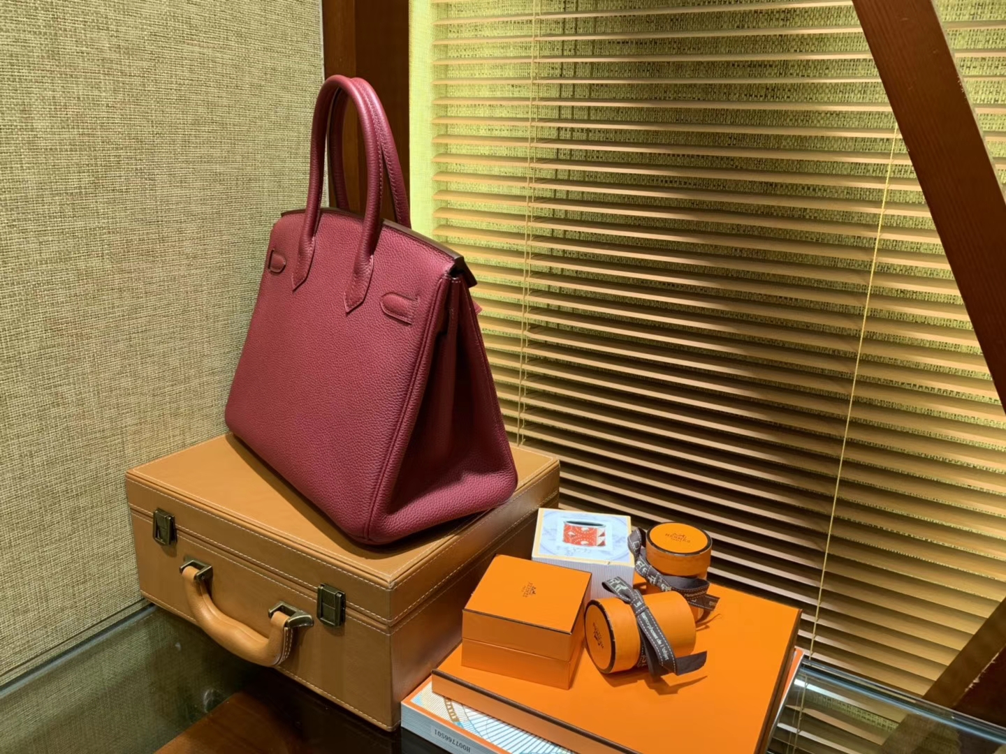 Hermès（爱马仕）Birkin 30cm ( 铂金包) Togo小牛皮 石榴红 原版蜜蜡线 全手工缝制