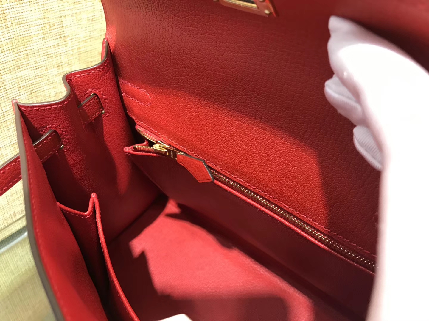 Hermès（爱马仕）Kelly 25(凯莉包) 蕃茄红 德国进口 掌纹牛皮 原版蜜蜡线 全手工缝制