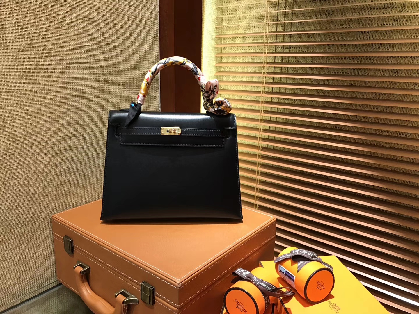 Hermès（爱马仕）Kelly 25 28(凯莉包)黑色 德国进口 box牛皮 原版蜜蜡线 全手工缝制