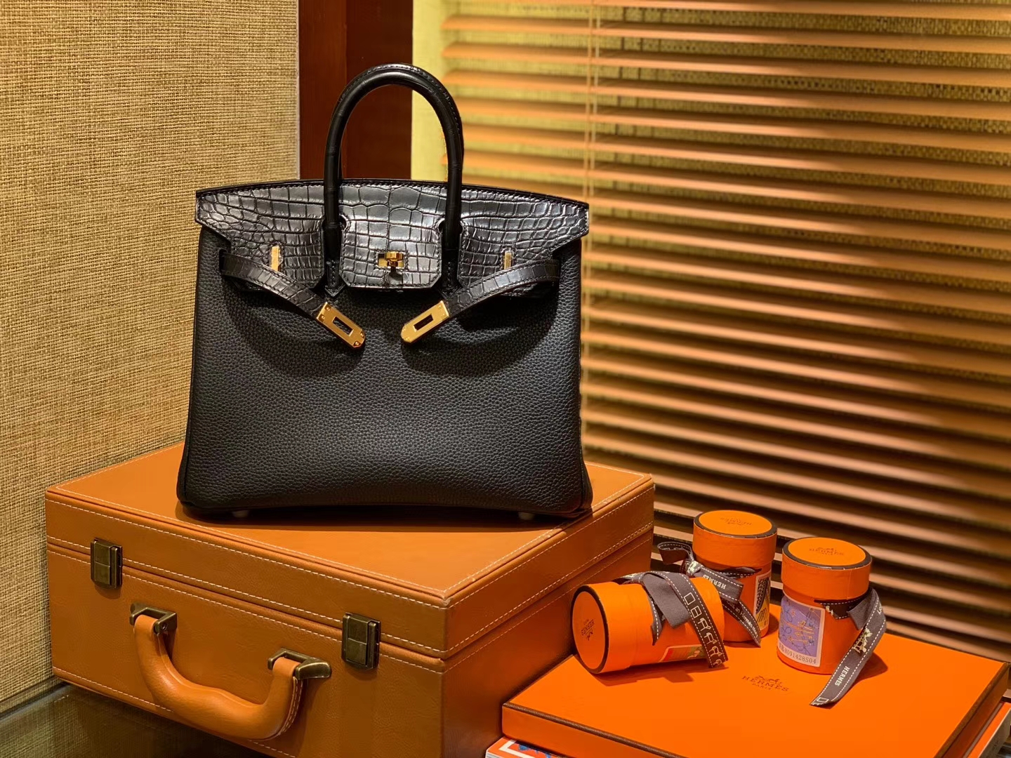 Hermès（爱马仕）Birkin 25cm ( 铂金包) Togo小牛皮 拼鳄鱼皮 经典黑 原版蜜蜡线 全手工缝制