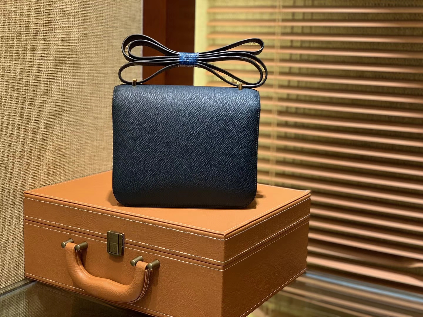 Hermès（爱马仕）Constance空姐包 新色 松柏绿 顶级全手工缝制 金扣 18cm
