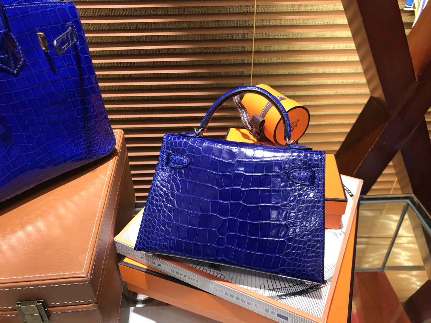Hermès（爱马仕）MiniKelly 迷你凯莉 电光蓝 一级美洲鳄鱼皮 顶级手缝蜡线 银扣 19cm 2代