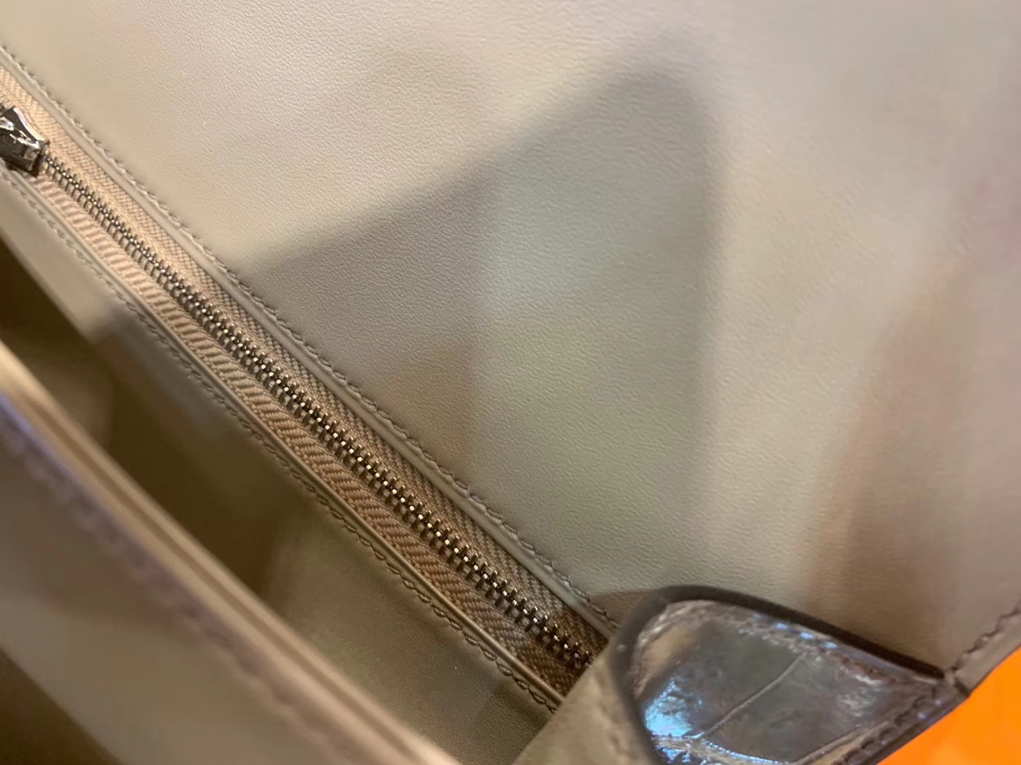 Hermès（爱马仕）Constance空姐包 巴黎灰 一级 尼罗 鳄鱼皮 臻品级别 银扣 23cm