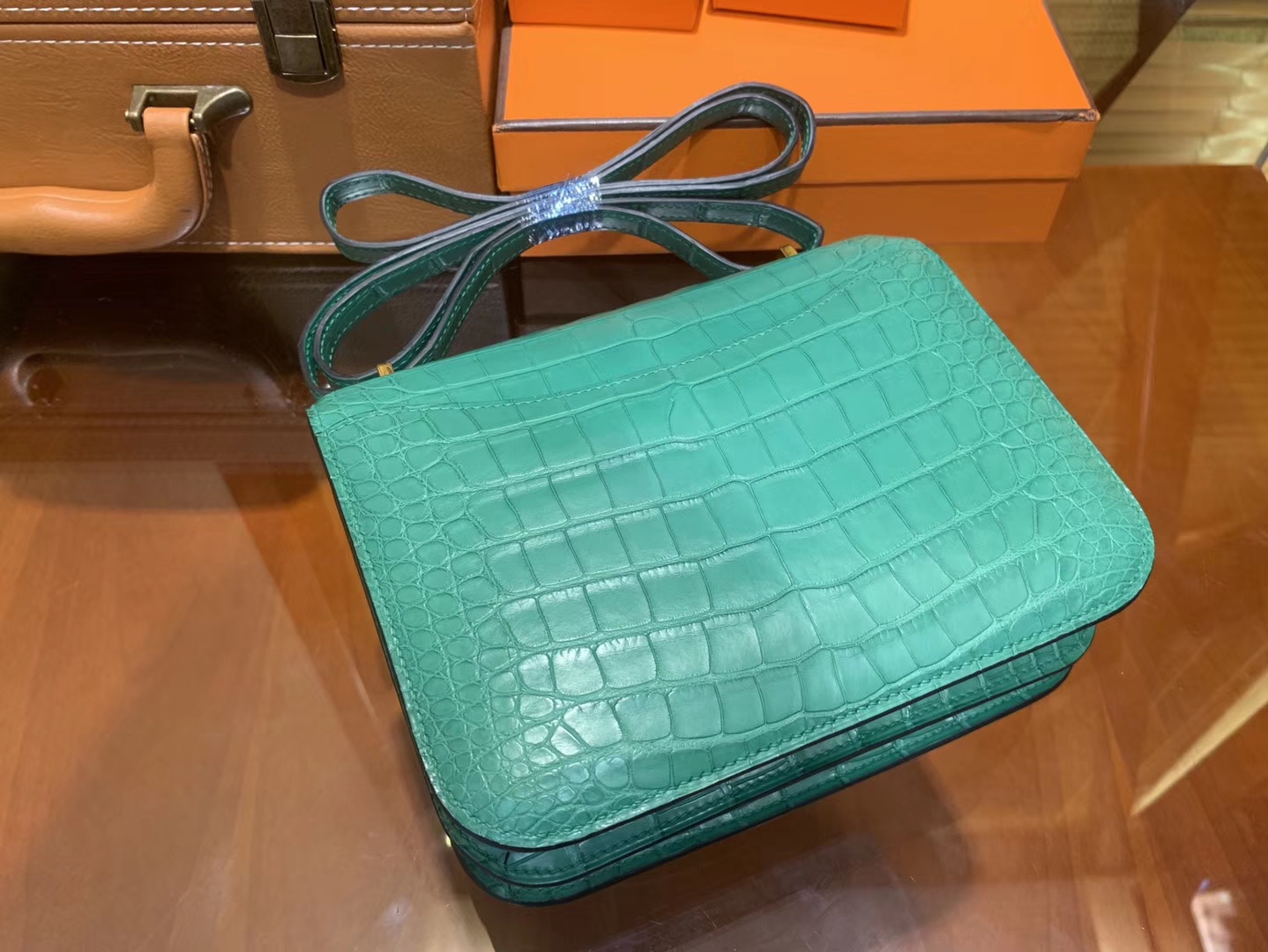 Hermès（爱马仕）Constance空姐包 湖水绿 一级尼罗雾面 鳄鱼皮 顶级手工 金扣 18cm