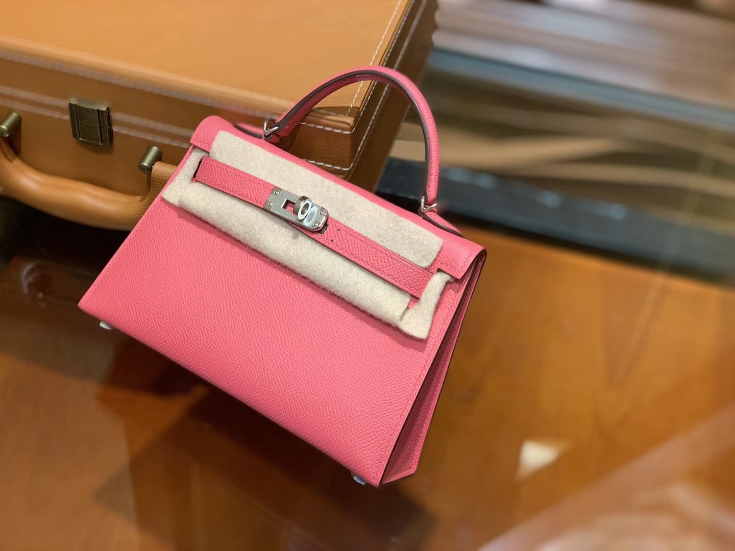 Hermès（爱马仕）MiniKelly 迷你凯莉 新唇膏粉 德国掌纹牛皮 原版蜜蜡 全手工缝制 2代 19cm