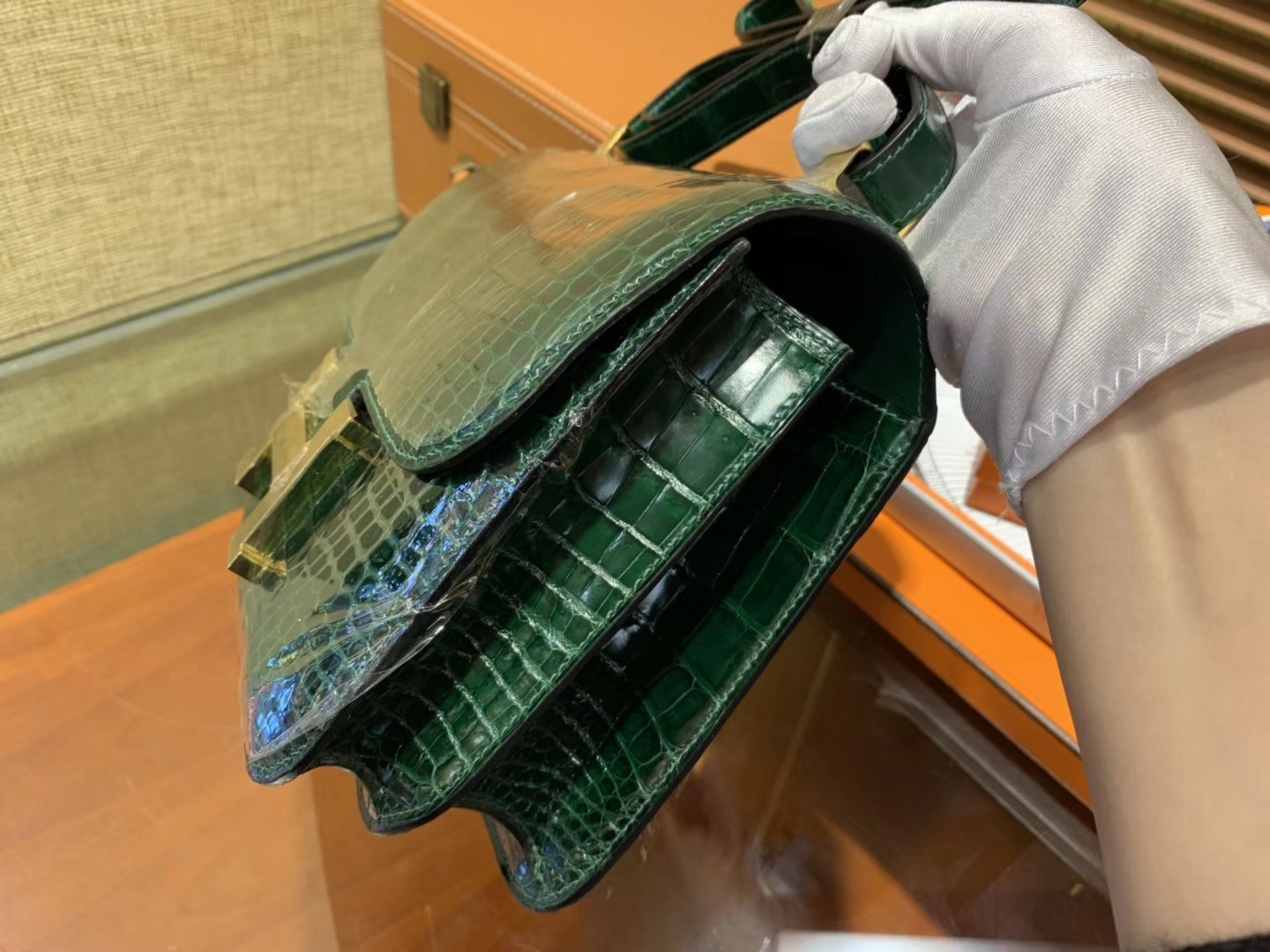 Hermès（爱马仕）Constance空姐包 祖母绿 一级 湾鳄鱼皮 臻品级别 金扣 23cm