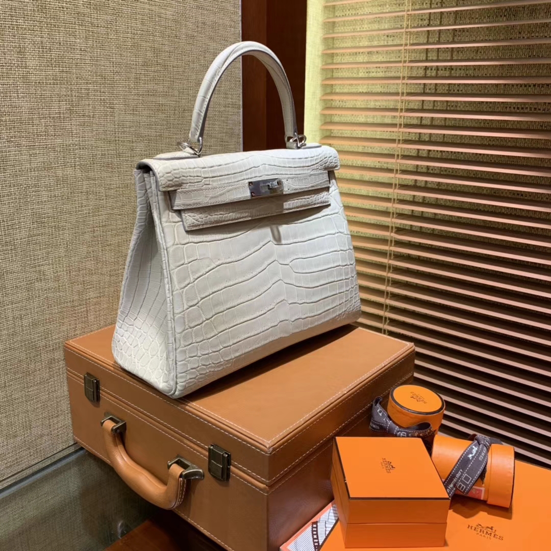 Hermès（爱马仕）Kelly 凯莉包 羊毛白 尼罗雾面 一级鳄鱼皮 顶级全手工缝制 银扣 28cm