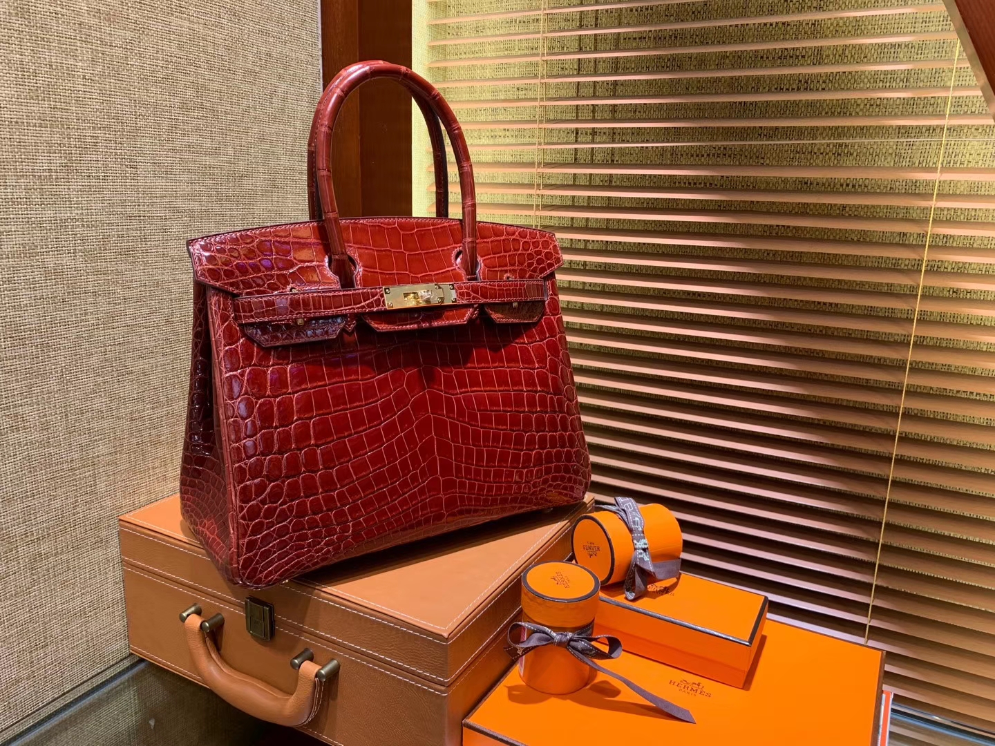 Hermès（爱马仕）Birkin铂金包 板栗棕 一级皮 尼罗鳄鱼 进口原料 顶级手缝工艺 30cm