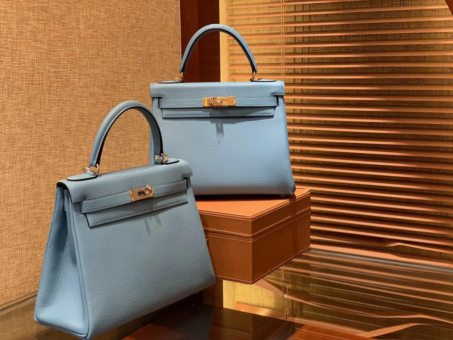 Hermès（爱马仕）Kelly凯莉包 北方蓝 德国小牛皮 顶级手工缝制 金扣 28cm