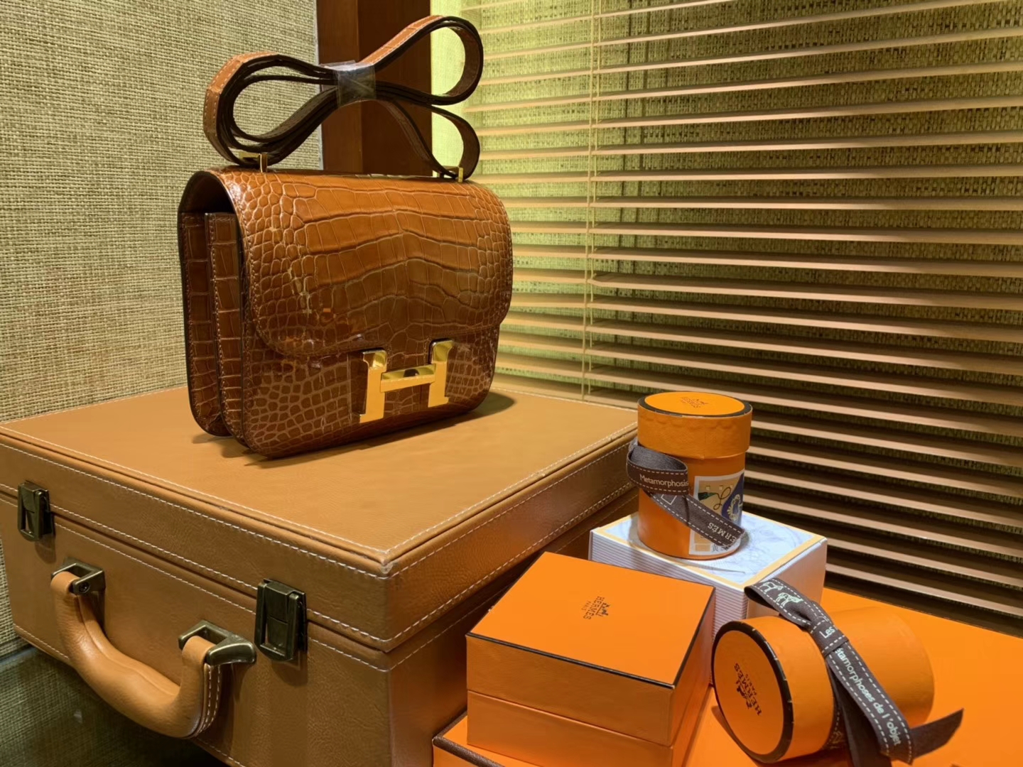 Hermès（爱马仕）Constance空姐包 板栗粽 一级 美洲 鳄鱼皮 臻品级别 金扣 18cm