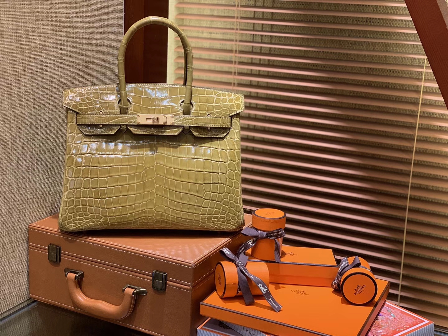 Hermès（爱马仕）Birkin铂金包 褐绿色 一级皮 尼罗鳄鱼 进口原料 顶级手缝工艺 30cm