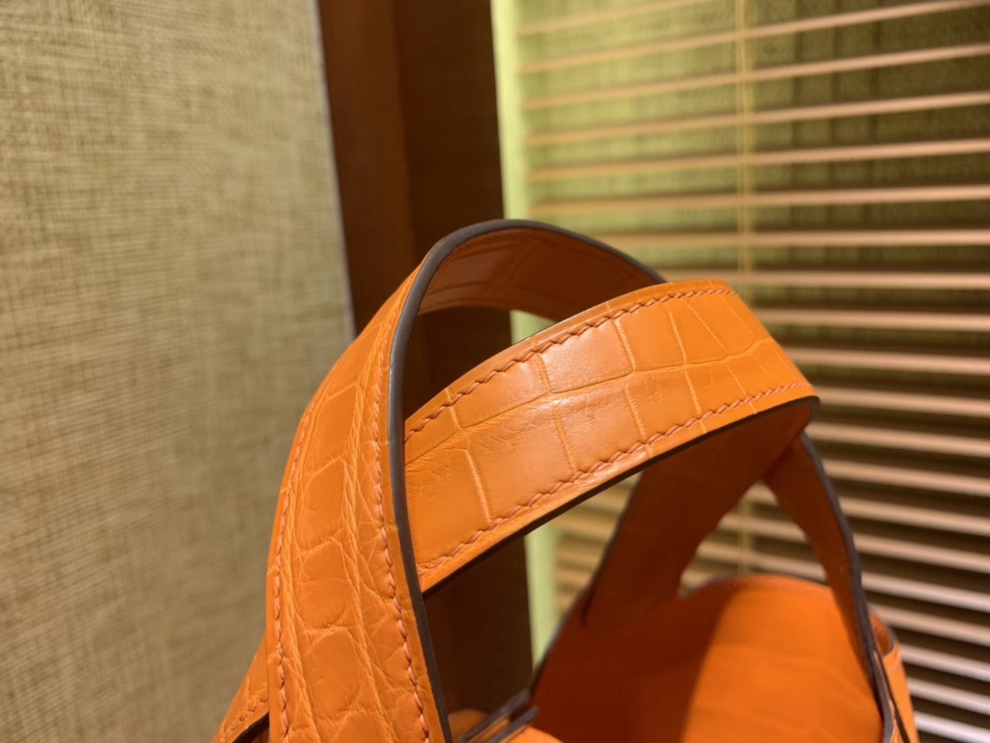 Hermès（爱马仕）Picotin 菜篮子 鳄鱼皮 经典橙 全手工缝制 18cm