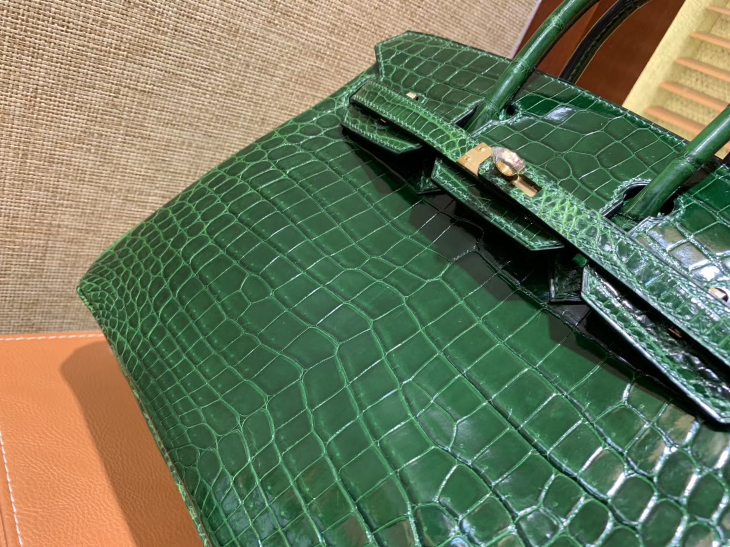 Hermès（爱马仕）Birkin铂金包 祖母绿一级皮 尼罗鳄鱼 进口原料 顶级手缝工艺 25cm