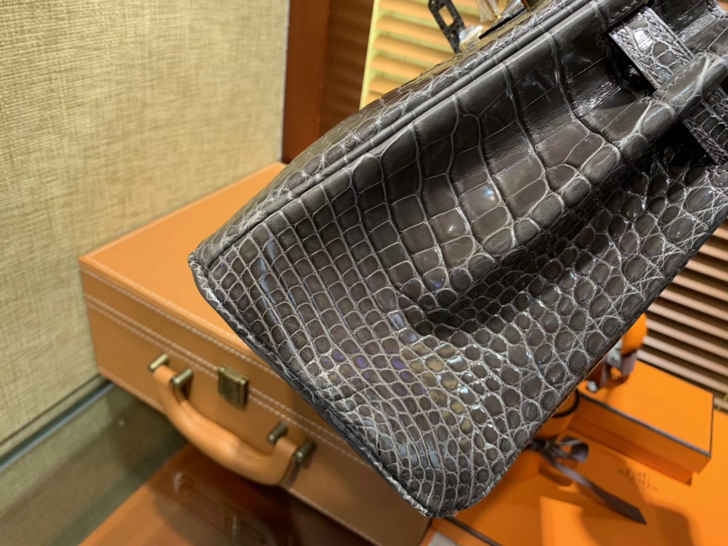 Hermès（爱马仕）Birkin铂金包 锡器灰 一级皮 美洲鳄鱼 进口原料 顶级手缝工艺 25cm