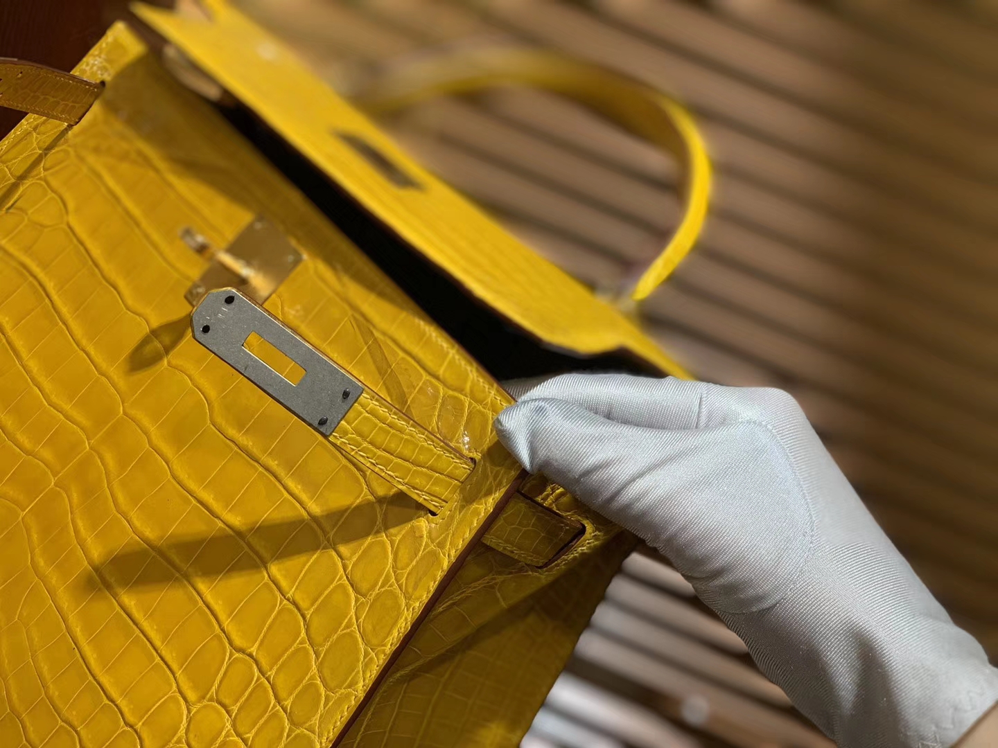 Hermès（爱马仕）Kelly 凯莉包 琥珀黄 级尼罗鳄鱼皮 顶级全手工缝制 金扣 28cm