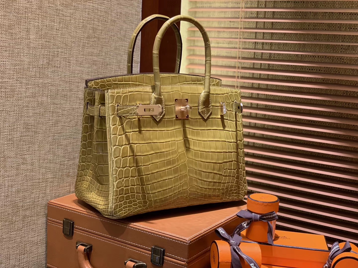Hermès（爱马仕）Birkin铂金包 褐绿色 一级皮 尼罗鳄鱼 进口原料 顶级手缝工艺 30cm