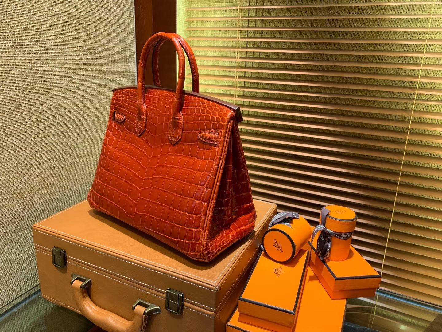 Hermès（爱马仕）Birkin铂金包 复古红一级皮 尼罗鳄鱼 进口原料 顶级手缝工艺 25cm