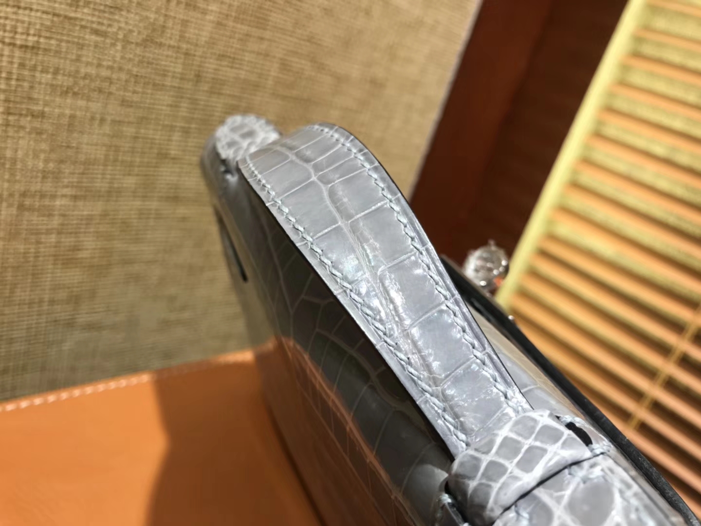 Hermès（爱马仕）MiniKelly 迷你凯莉 斑鸠灰 进口鳄鱼皮 顶级手缝工艺 银扣 22cm