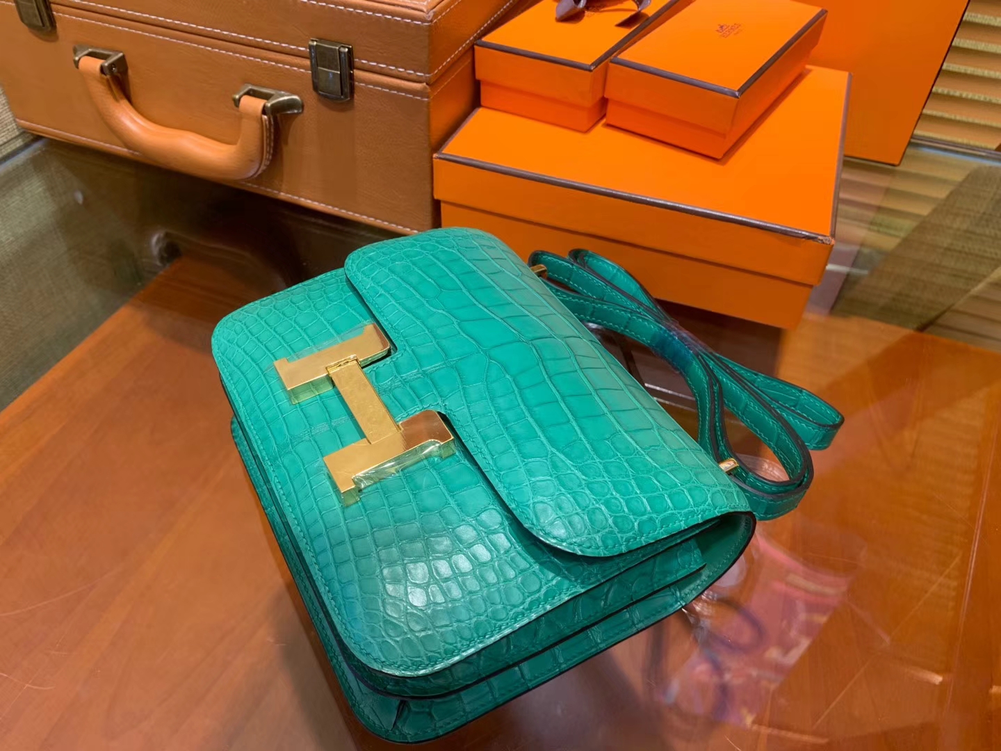 Hermès（爱马仕）Constance空姐包 湖水绿 一级尼罗雾面 鳄鱼皮 顶级手工 金扣 18cm