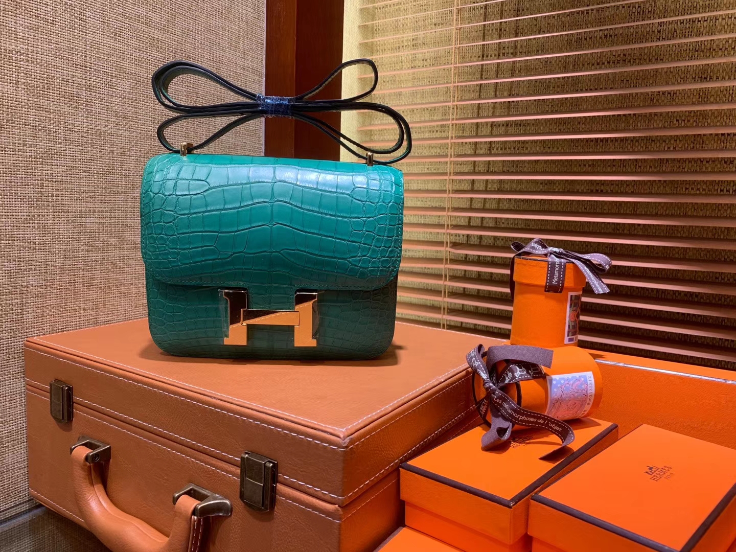 Hermès（爱马仕）Constance空姐包 湖水绿 一级尼罗雾面 鳄鱼皮 顶级手工 金扣 18cm