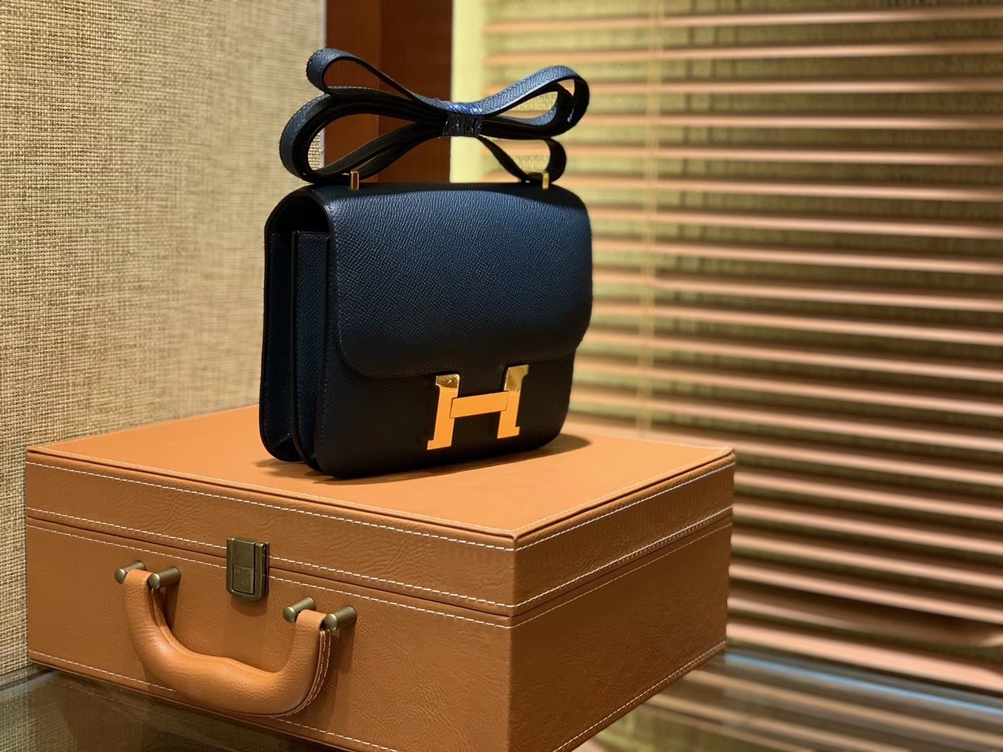 Hermès（爱马仕）Constance空姐包 新色 松柏绿 顶级全手工缝制 金扣 18cm