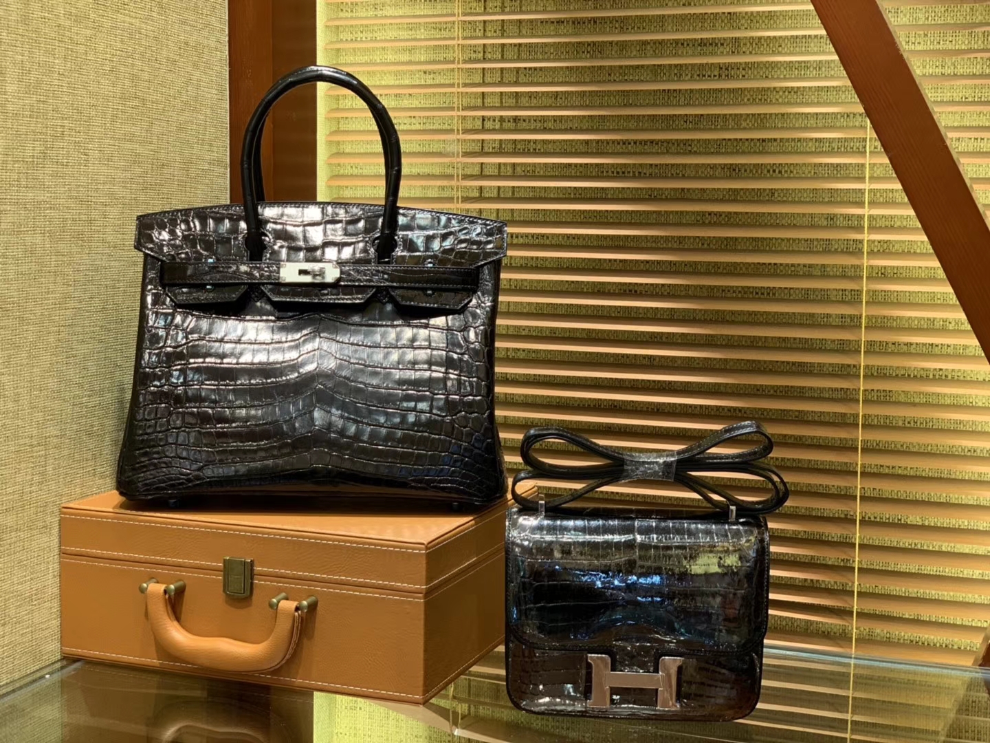 Hermès（爱马仕）Birkin 经典黑 一级尼罗鳄鱼皮 顶级工艺全手工制作 30cm