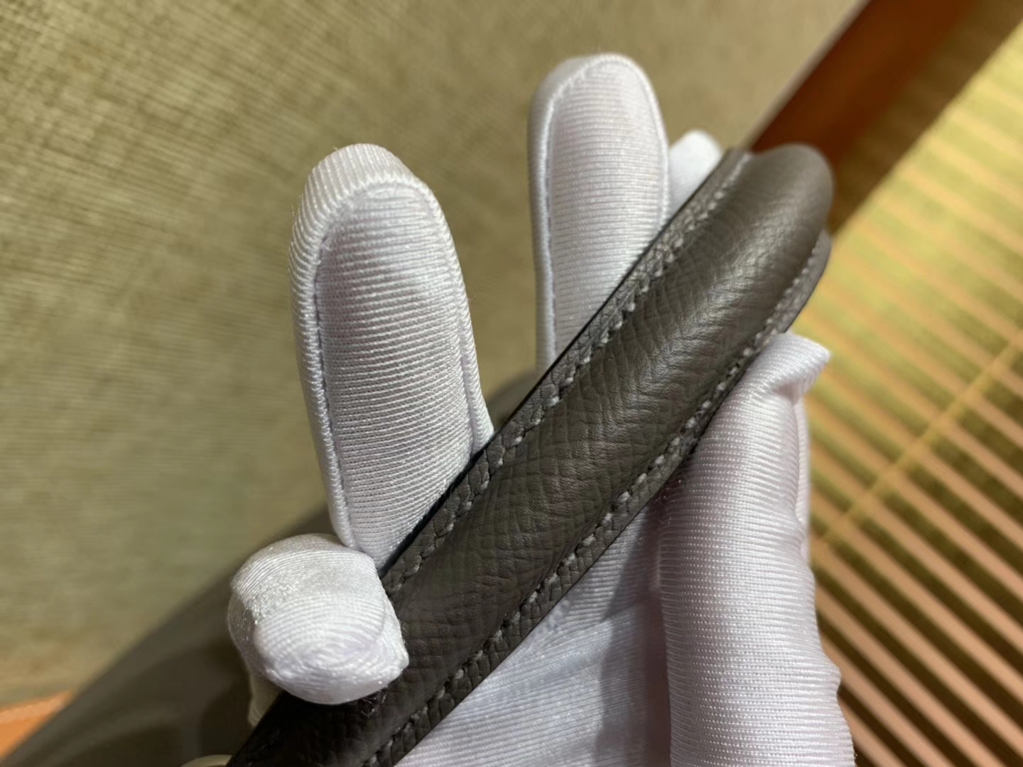 Hermès（爱马仕）Kelly凯莉包 掌纹小牛皮 锡器灰 进口原料 原版蜜蜡线 顶级工艺 银扣 28cm
