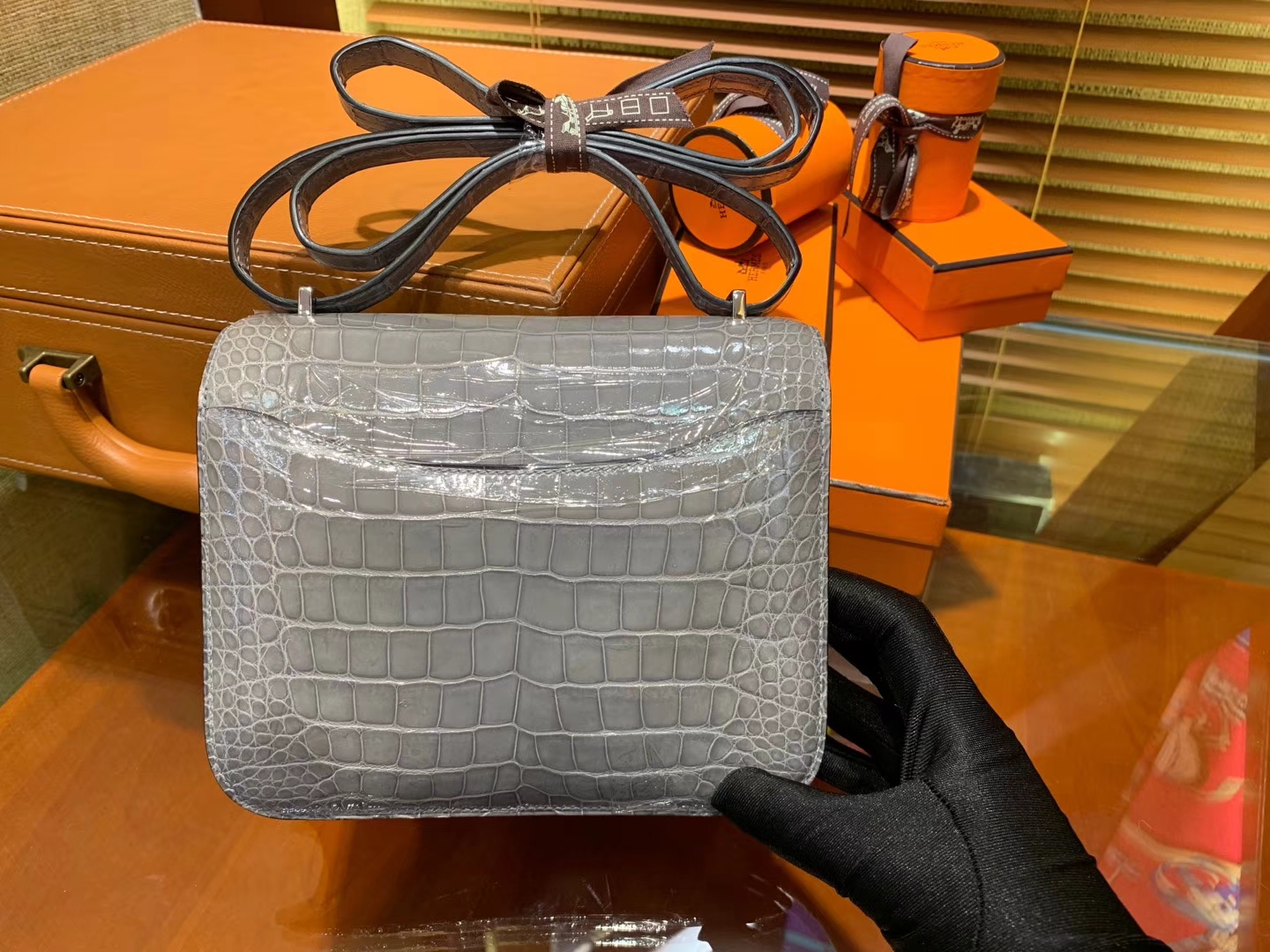 Hermès（爱马仕）Constance空姐包 巴黎灰 一级 美洲 鳄鱼皮 臻品级别 银扣 18cm