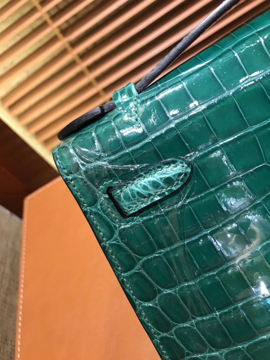 Hermès（爱马仕）MiniKelly 迷你凯莉 祖母绿 进口鳄鱼皮 顶级手缝工艺 金扣 22cm
