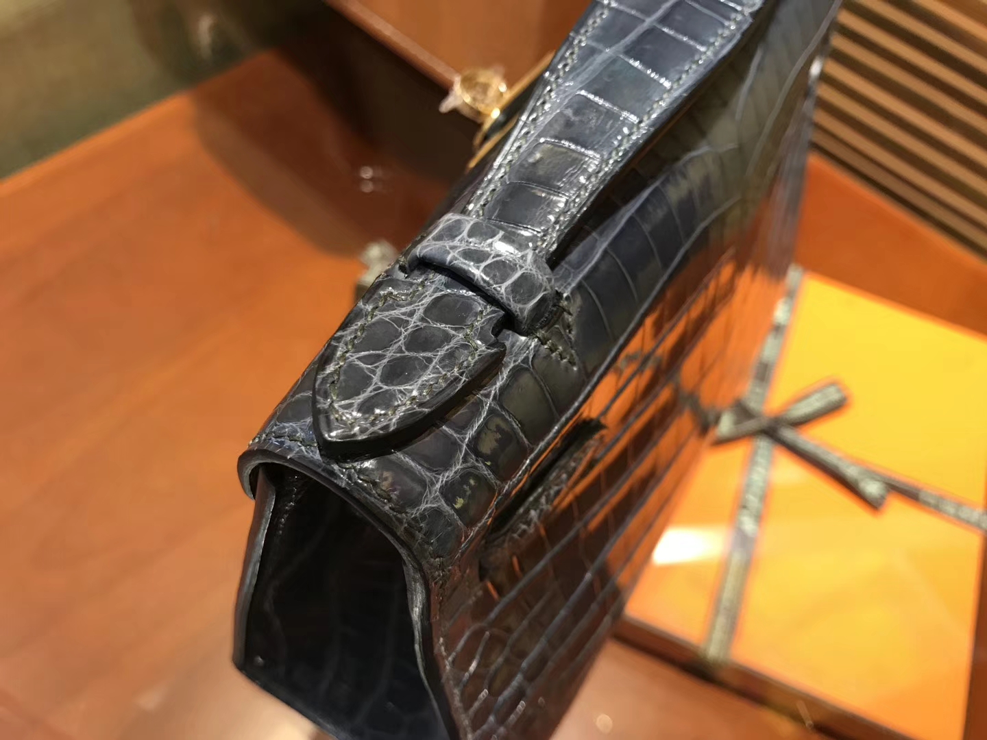 Hermès（爱马仕）MiniKelly 迷你凯莉 蓝色 进口鳄鱼皮 顶级手缝工艺 金扣 22cm