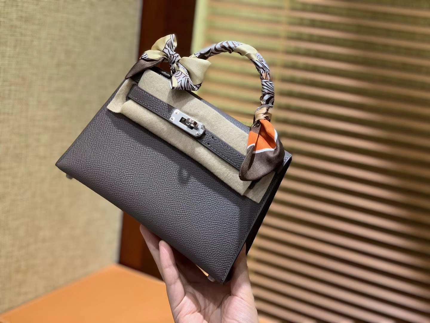 Hermès（爱马仕）MiniKelly 迷你凯莉 锡器灰 德国掌纹牛皮 原版蜜蜡 全手工缝制 2代 19cm