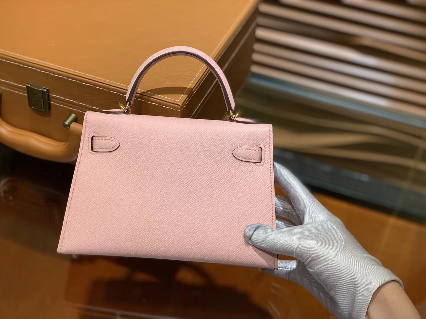 Hermès（爱马仕）MiniKelly 迷你凯莉 新樱花粉 Q粉 德国掌纹牛皮 原版蜜蜡 全手工缝制 2代 19cm