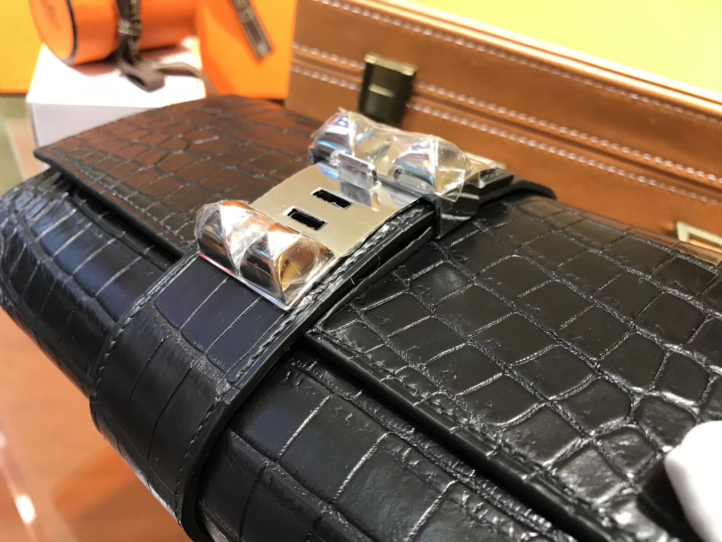 Hermès（爱马仕）CDC手包 经典黑 鳄鱼皮 银扣 23cm