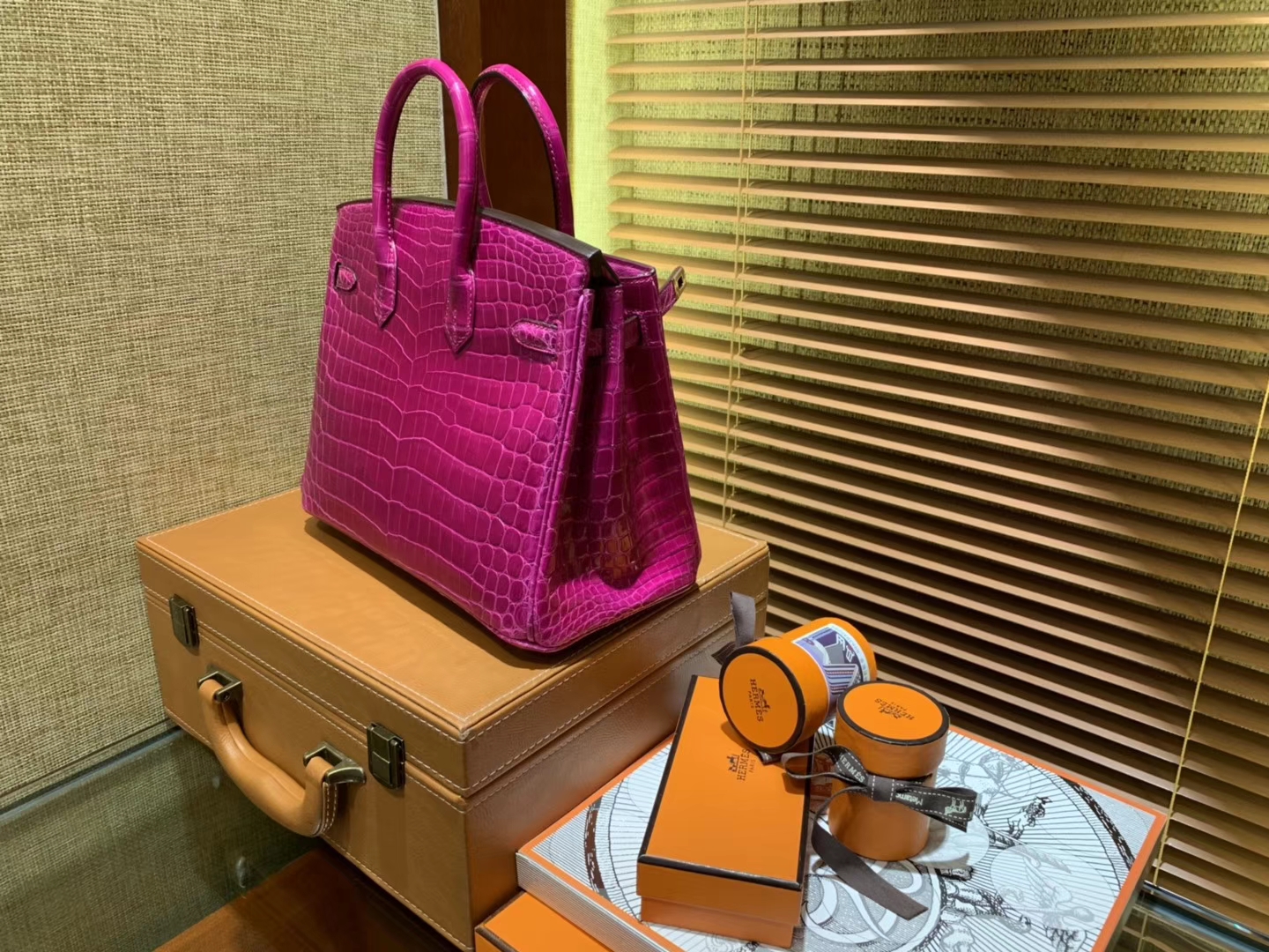 Hermès（爱马仕）Birkin铂金包 天方夜谭紫 一级皮 尼罗鳄鱼 进口原料 顶级手缝工艺 25cm