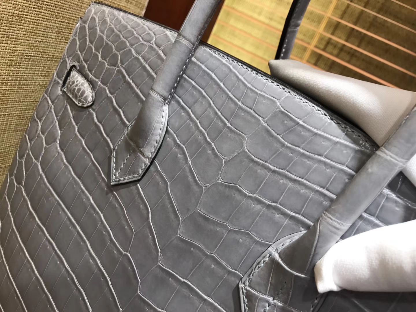 Hermès（爱马仕）Birkin铂金包 斑鸠灰 美洲鳄鱼 方块 进口原料 顶级手缝工艺 银扣 35cm
