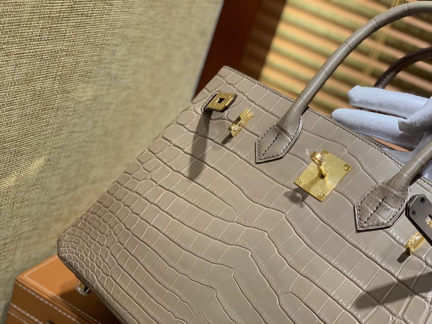 Hermès（爱马仕）Birkin铂金包 斑鸠灰 一级皮 雾面尼罗鳄鱼皮 进口原料 顶级手缝工艺 30cm