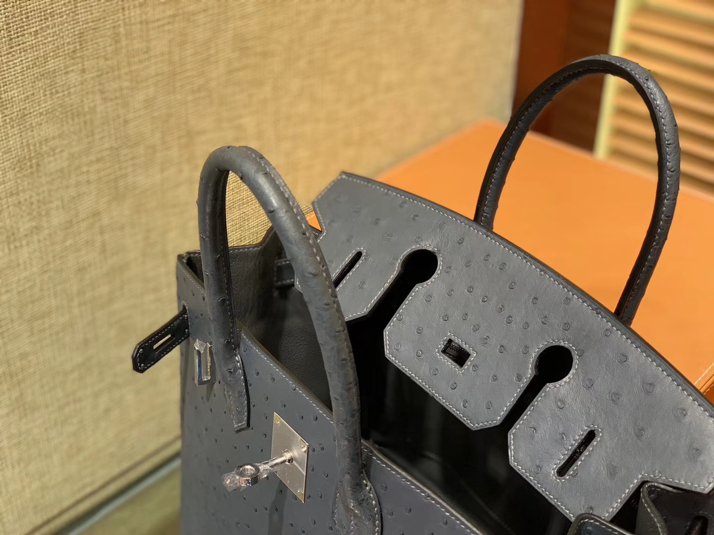 Hermès（爱马仕）Birkin铂金包 灰色 南非进口鸵鸟皮 KK级别 匠心打造 30cm