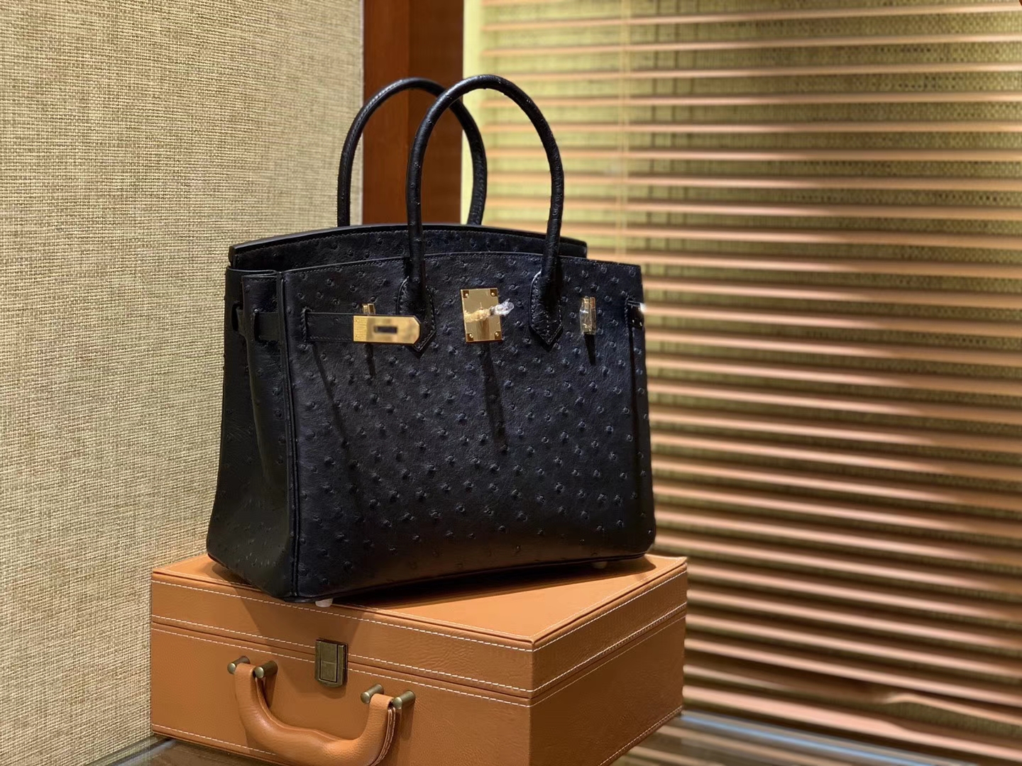 Hermès（爱马仕）Birkin 30cm 经典黑 南非进口鸵鸟皮 顶级手缝工艺 金扣