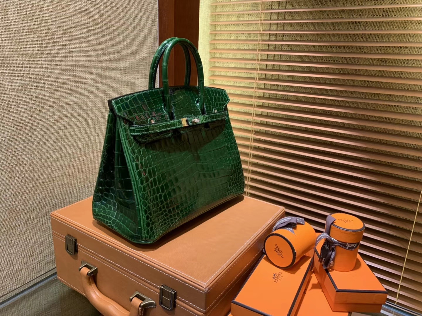 Hermès（爱马仕）Birkin铂金包 祖母绿一级皮 尼罗鳄鱼 进口原料 顶级手缝工艺 25cm
